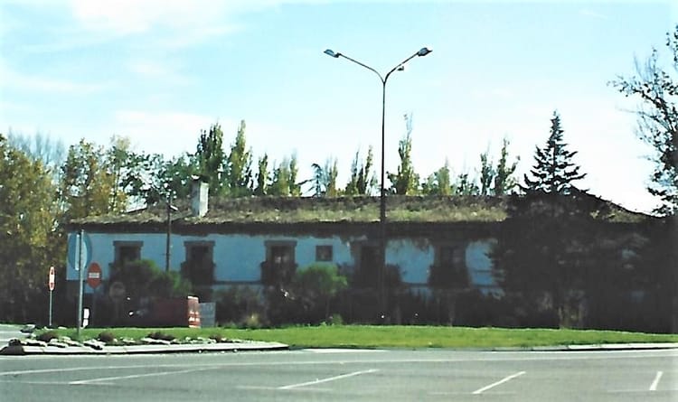 Escaleras interiores: tipos, materiales, normativa y presupuesto